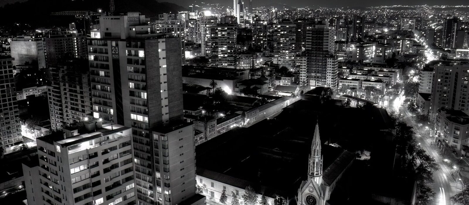 Vista nocturna de Santiago de Chile